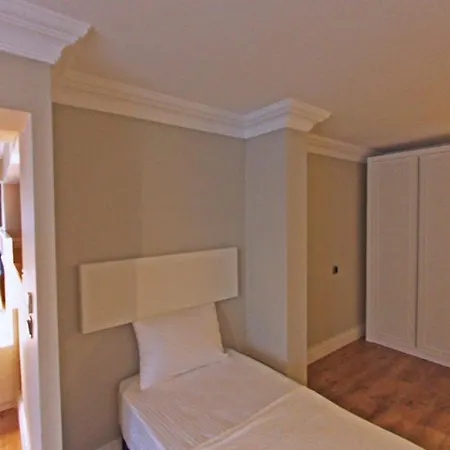 Mara Business Hotel 3*
